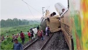 Train Accident in Bihar Today हादसे के बाद का तस्वीर | फोटो -सोशल मीडिया