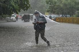 Weather Update: उत्तराखंड व हिमाचल में चार दिन भारी बारिश के आसार